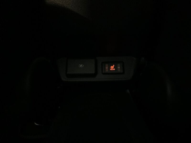 Nissan Leaf 40 kWh N-Connecta AVM LED Winter-Paket Wärmepumpe ProPilot