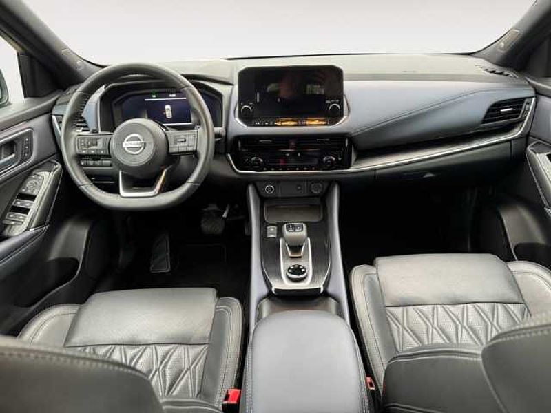 Nissan Qashqai Tekna+ 4x4 EU6d 1.3 DIG-T MHEV 158 PS Allrad HUD Panorama Navi Leder Memory Sitz